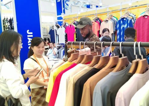 华交会展商业务快速恢复，服饰行业迎来新机遇