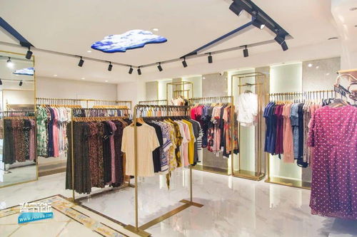 薅羊毛啦！商品城高档服装店大甩货，千元服饰仅售50元